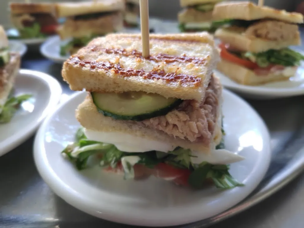 Menu_BAR-RESTAURANT LO CENTRO CAMARLES_Camarles_image_8