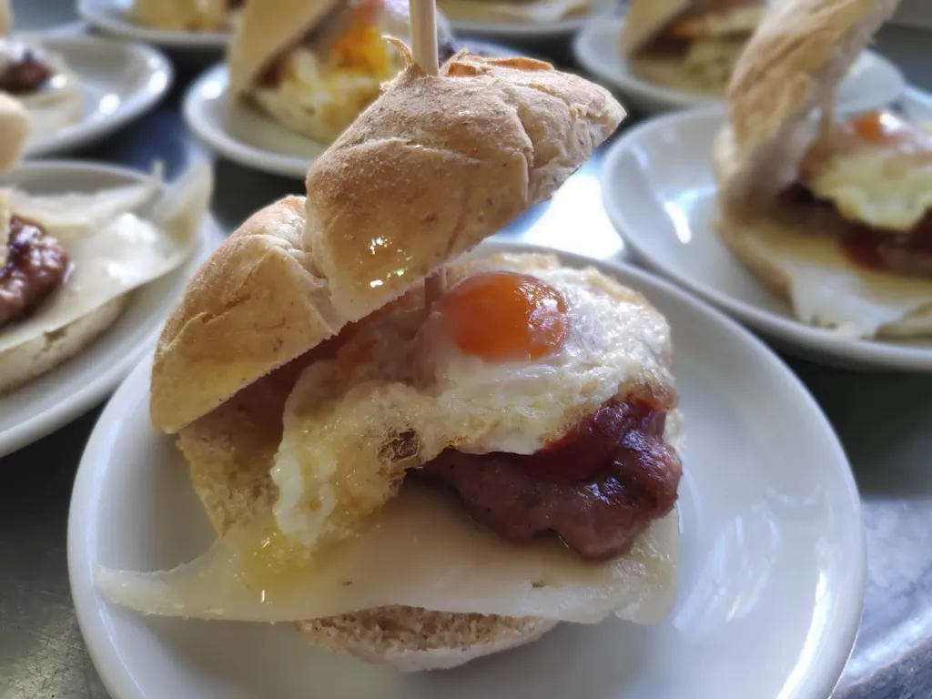 Menu_BAR-RESTAURANT LO CENTRO CAMARLES_Camarles_image_9