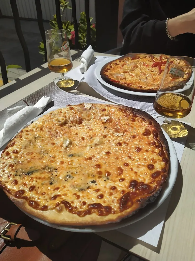 Menu_Restaurante cafes & pizza_Camarles_image_4