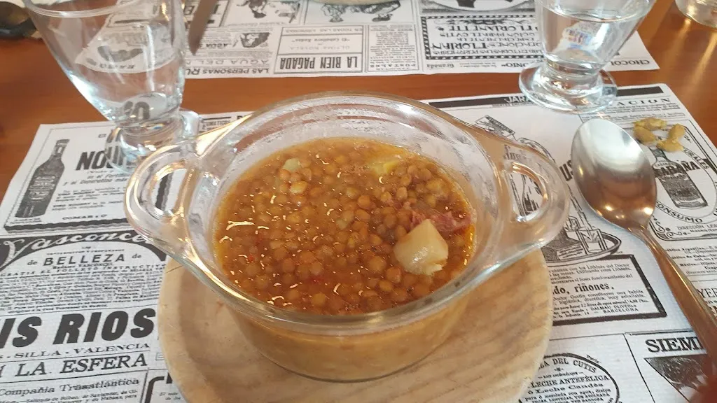 Laurence Martin_Restaurante cafes & pizza_Camarles_review