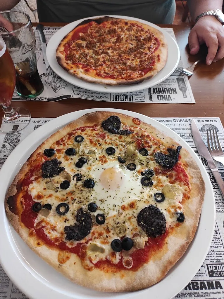 Restaurante cafes & pizza_Camarles_slider_image_2