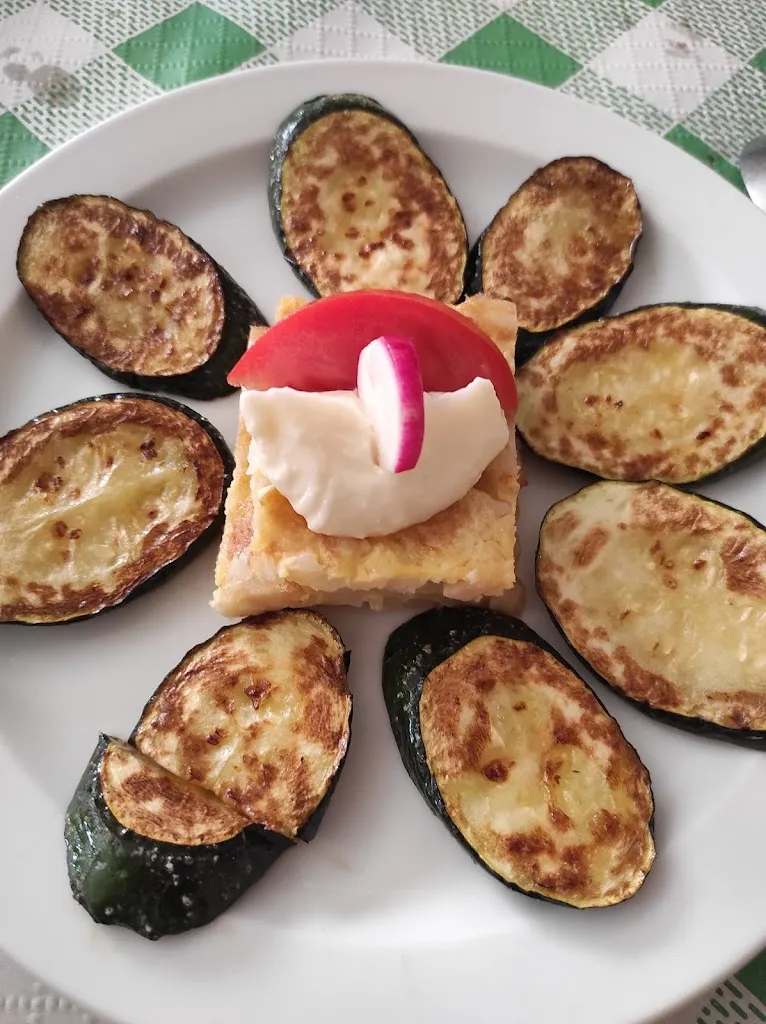 Jennifer H_Restaurante Casa Ricardo_Ejido El_review