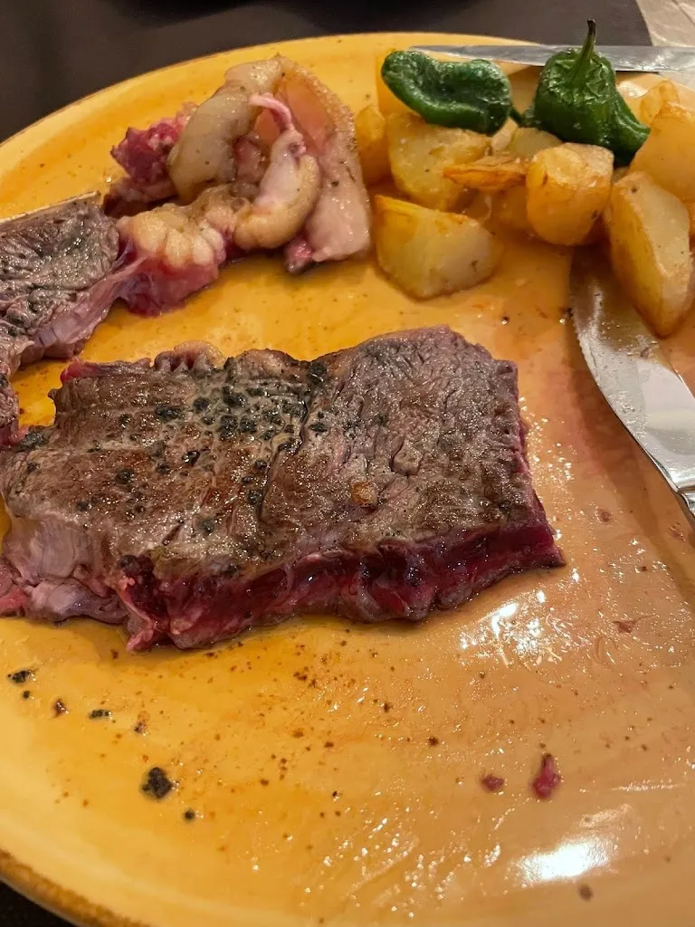 Daniel Hassemer_Duval_Calafell_review