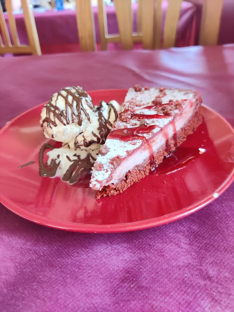 Zebastian B Bøe Olsen_Restaurant Llamas_Calafell_review