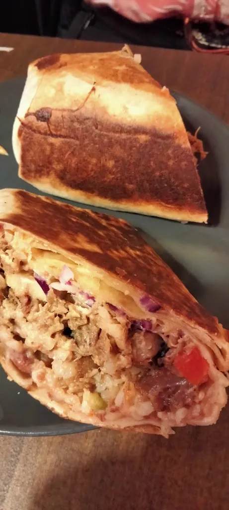 Isabella Dicaprio _La Patrona Calafell_Calafell_review