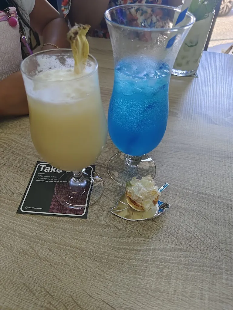 Claudia Pulgarín Gaviria_Take Off restaurante bar_Canonja La_recensione