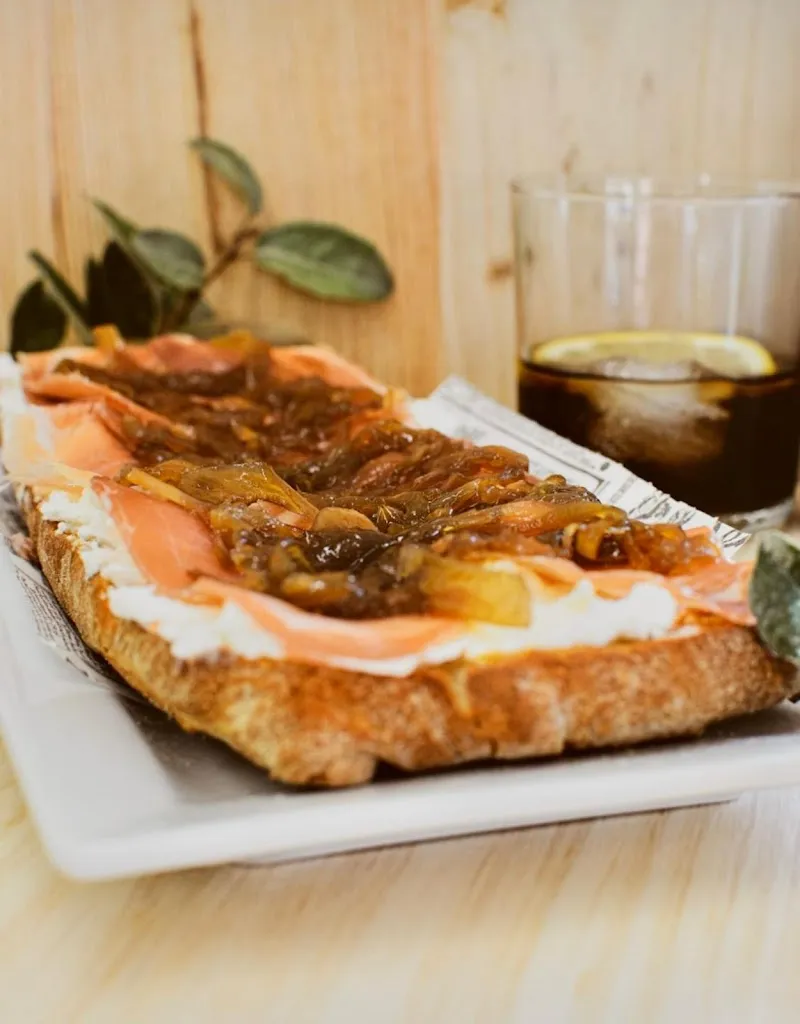 Dunia Elattar_Restaurant ÈPOCA_Canonja La_review