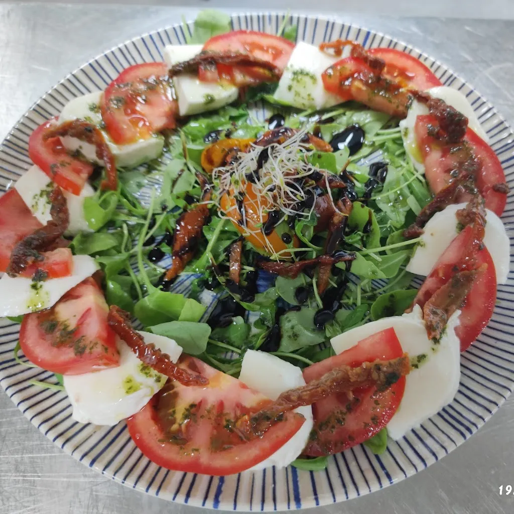 BRUTALE_Canonja La_slider_image_3