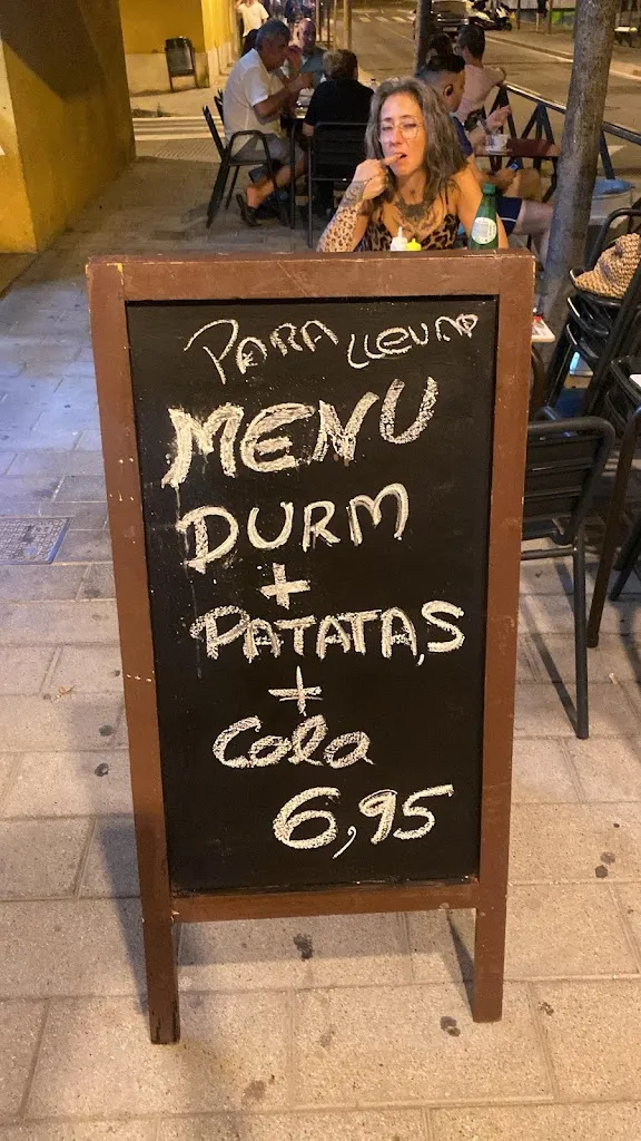 ROMAR_CUSTOMS Toni Arnau Delgado_Pizzeria Metro_Canonja La_review