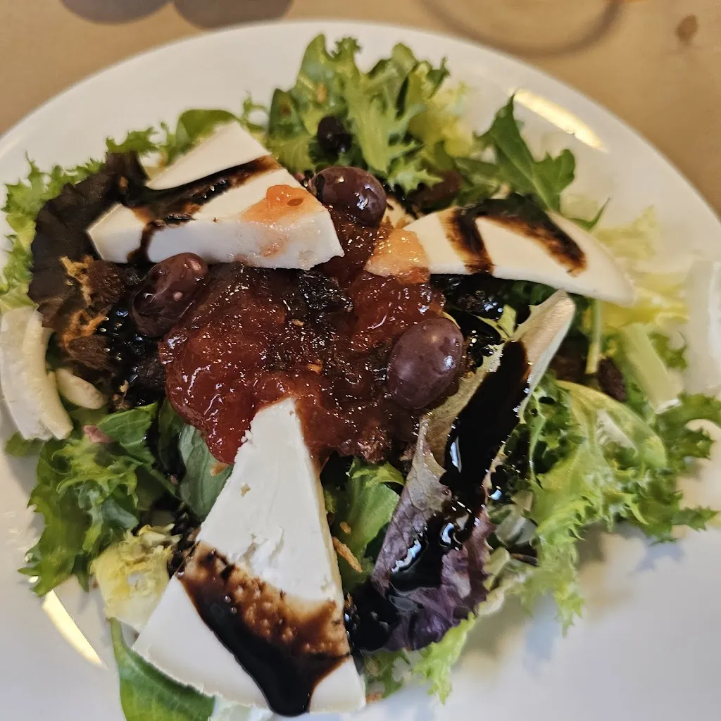 Bar Restaurant El Grèvol_Capafonts_slider_image_2