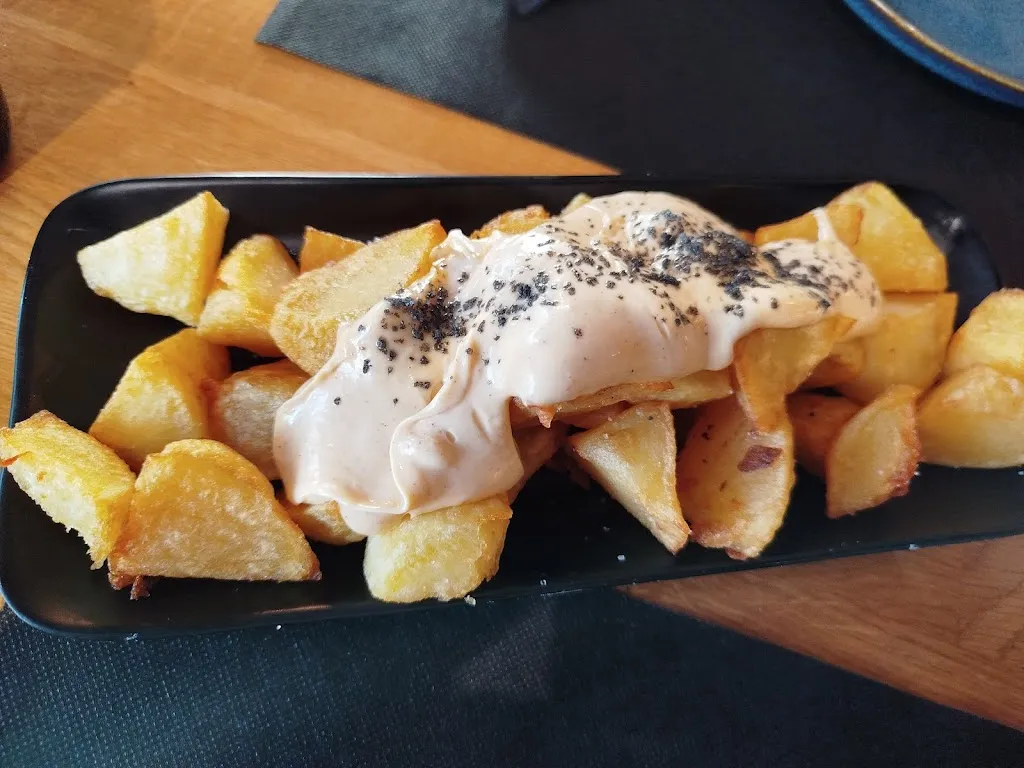 Nadia Horra_La Caseta de les Piscines_Castellvell del Camp_review