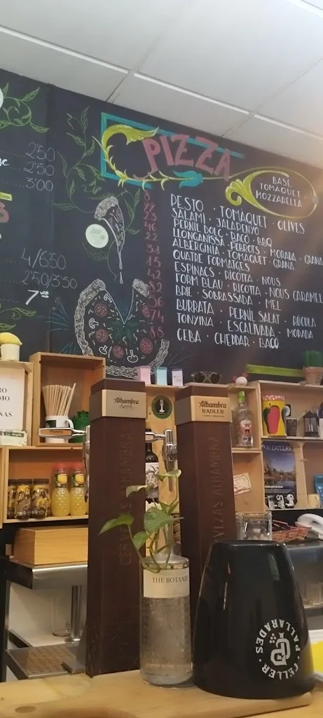 Crys Garfella_Del Poble_Catllar_review