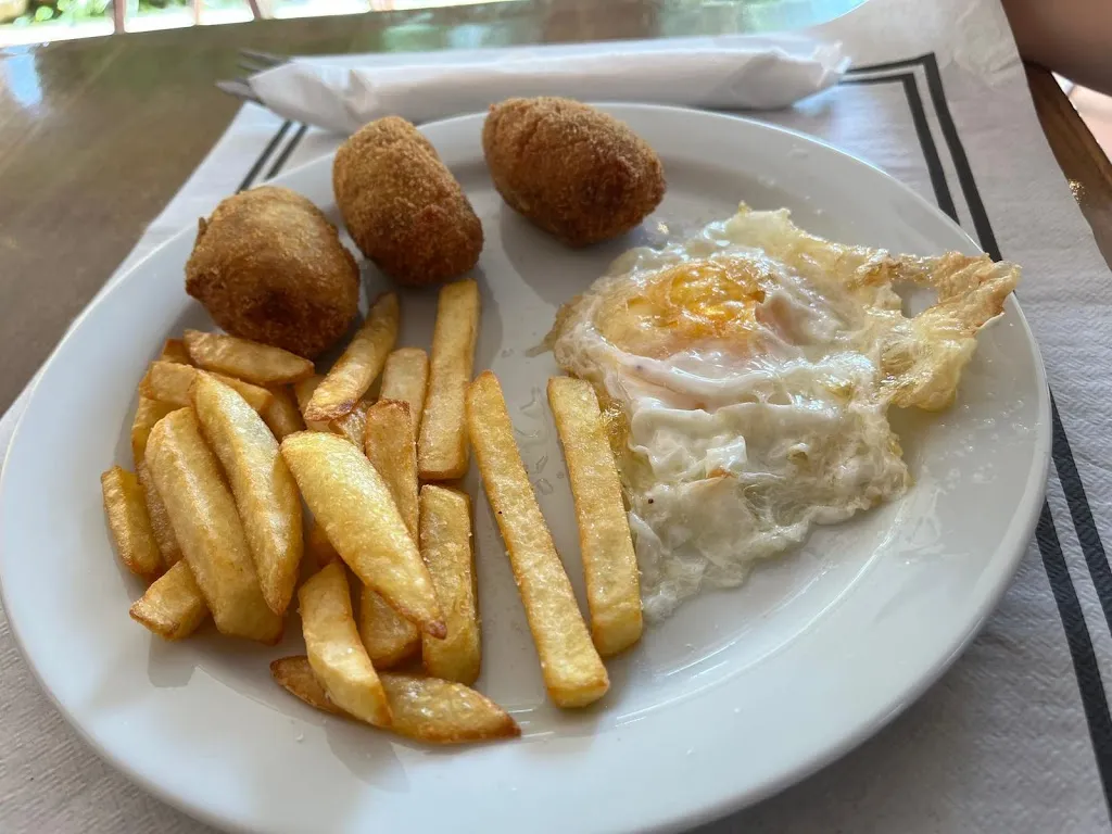 Focache Memori_Bar Cal Siscu_Catllar_review