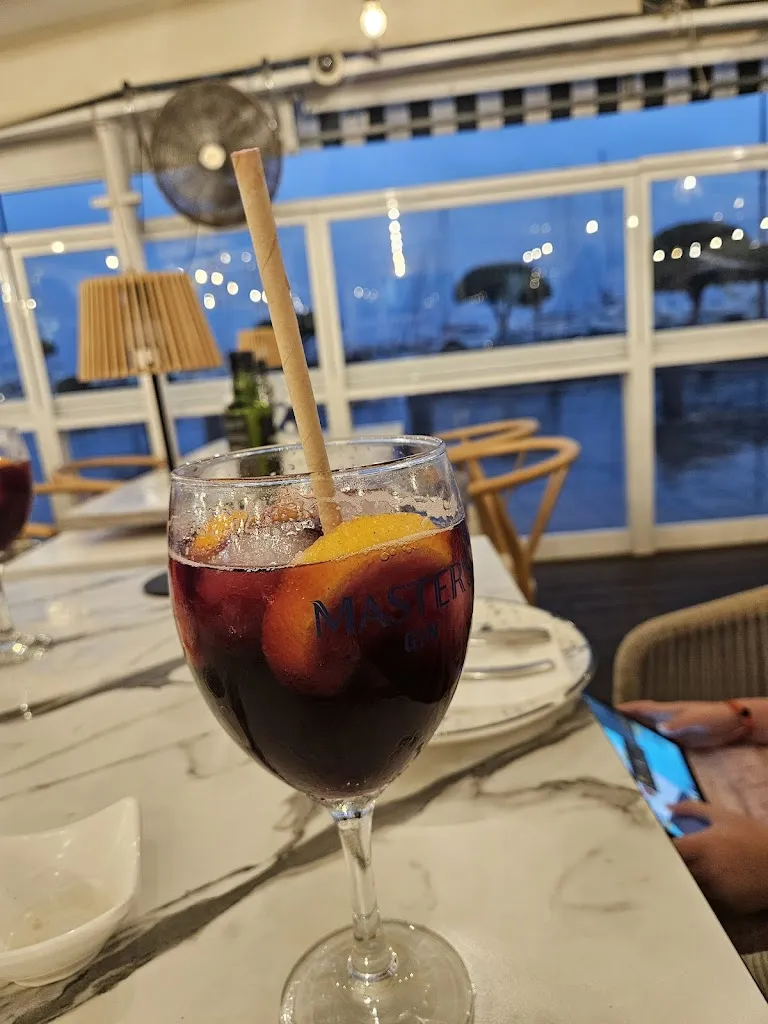 Marcus Mooney_Restaurant Les Barques - Cuina marinera tradicional_Cambrils_review