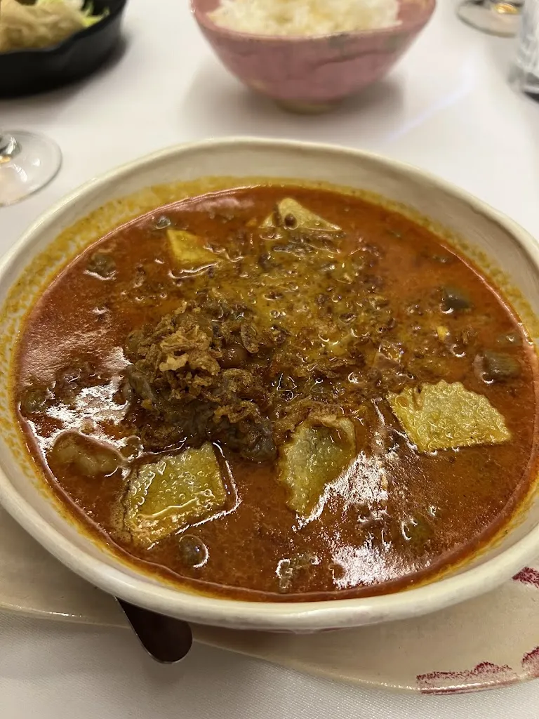 Liam Baker_Prik Thai_Cambrils_review