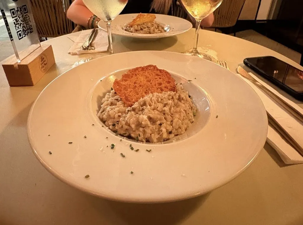 Sofyan Chenna_Lou d'Amour à la Plage_Cambrils_review