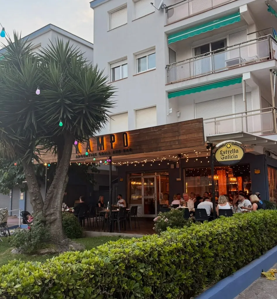 Kampo argentine grill and bar restaurant in Cambrils
