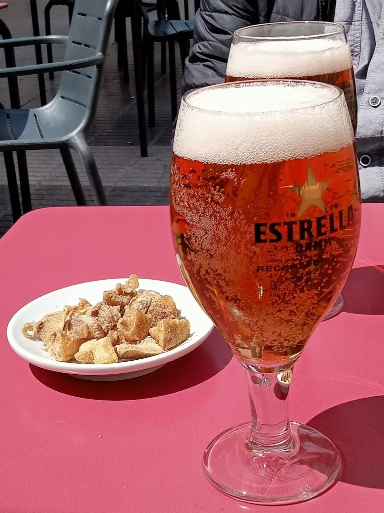 Bar Pizzeria La Ruta restaurant in Constantí