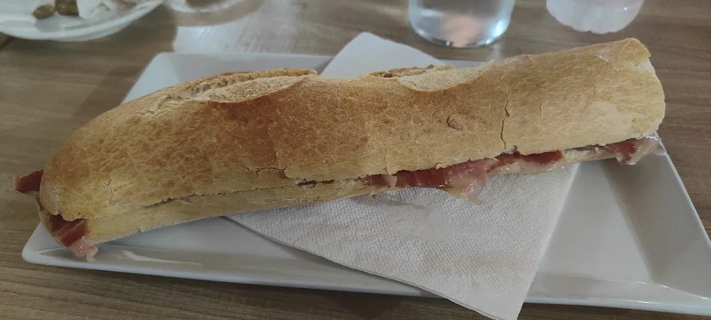 Menu_Bar Restaurant La Gresca_Creixell_image_2