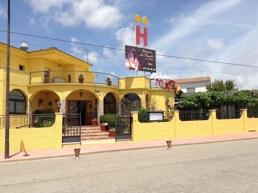Hotel Restaurant La Nova Tenalla restaurant in Creixell