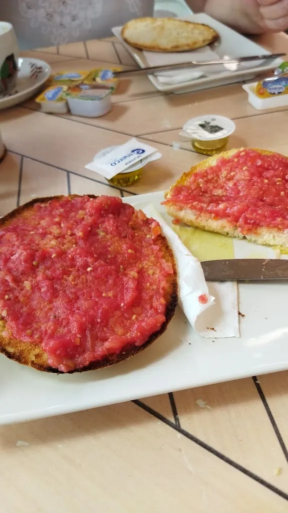 Jose Pedro Cuevas Garcia_Cafetería Do Brasil_Ejido El_review