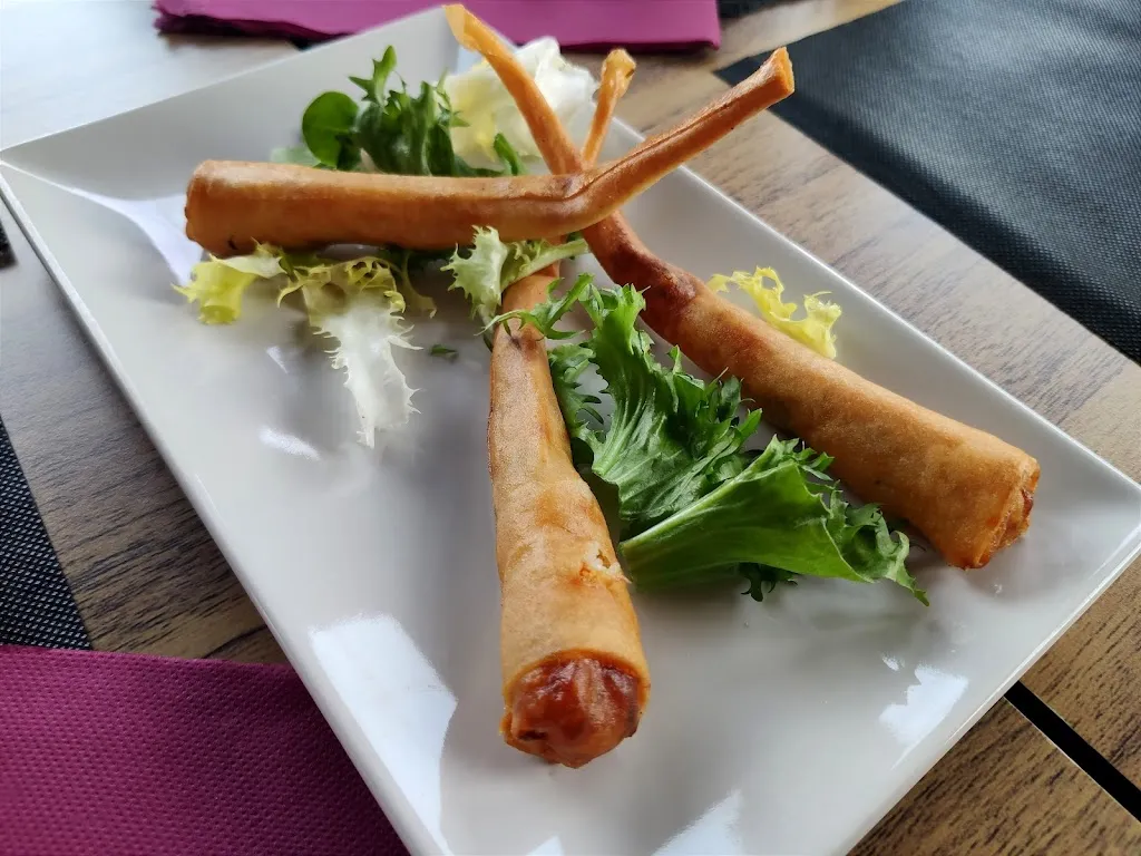 Sandara lun_El Raco De Karlova_Cunit_review