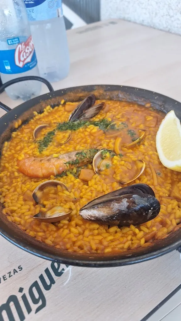 helmut buerkner_Restaurant Sancho Casa Manolo 2_Cunit_review