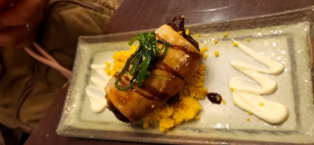 M. Dolores Cabello Perales_A Tiro Hecho. Gastro bar en el Ejido_Ejido El_recensione