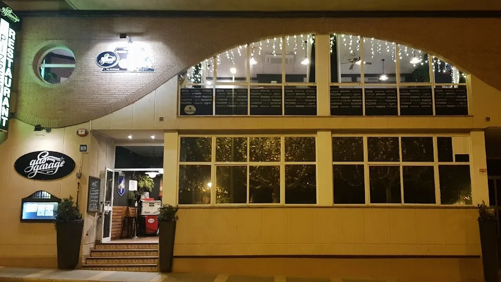 Bar Restaurant Gas Garage_Espluga de Francolí_slider_image_1