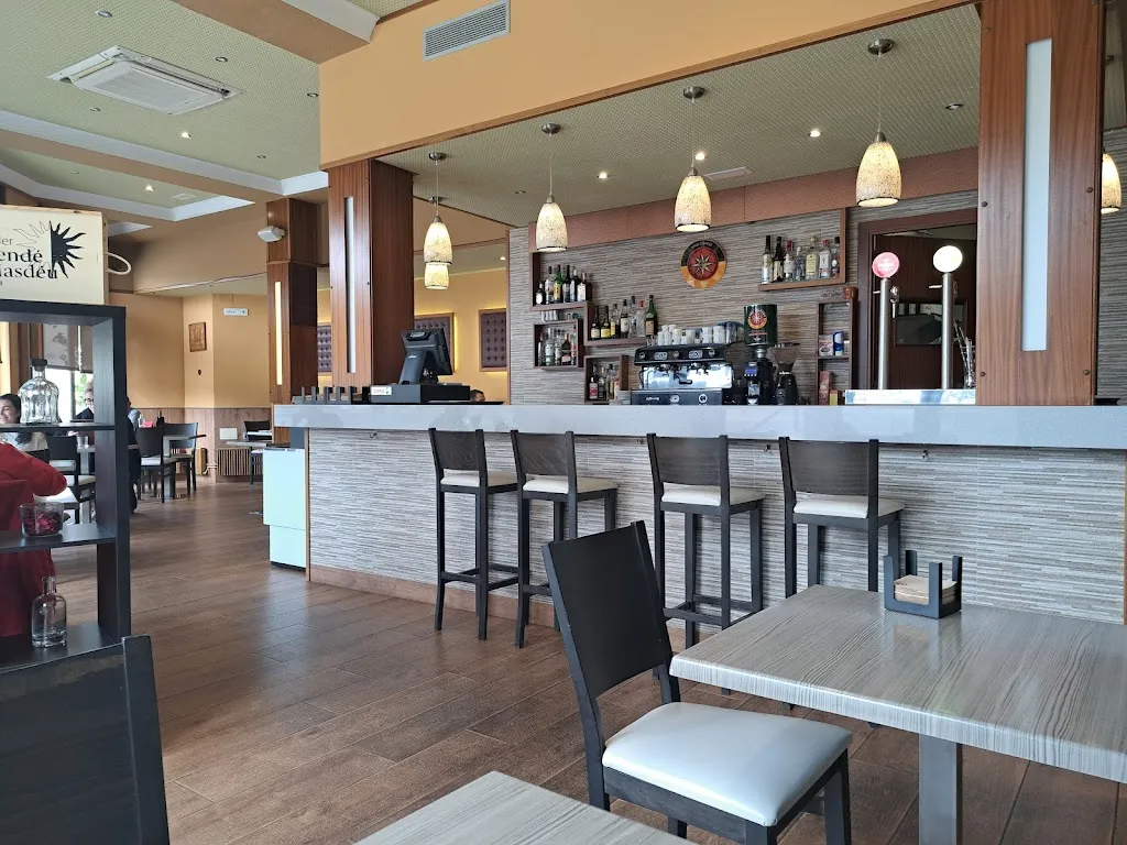 Restaurant Prestige _Espluga de Francolí_slider_image_3