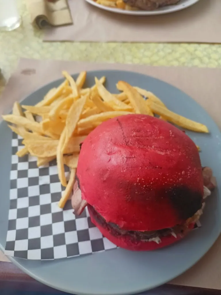 Nandish Birutash_Bar Restaurant La Plaça_Espluga de Francolí_review