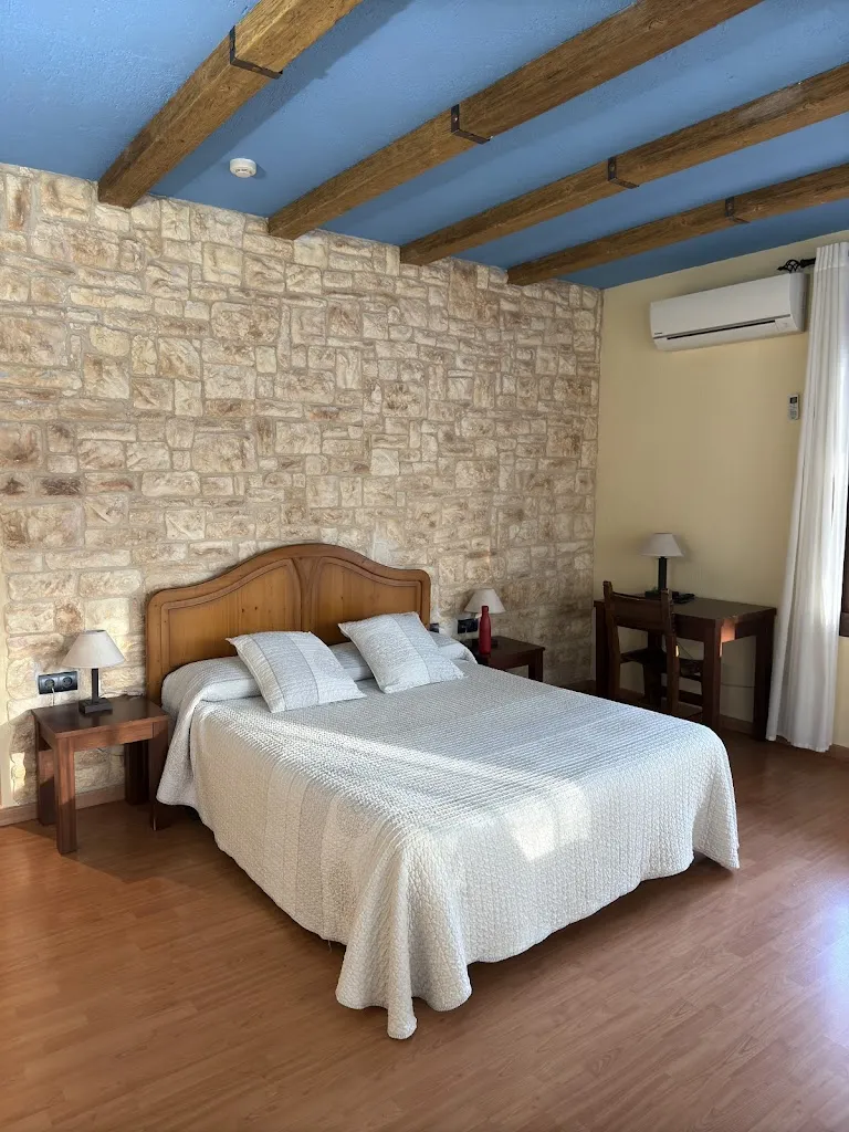 Hostal Del Senglar_Espluga de Francolí_slider_image_2