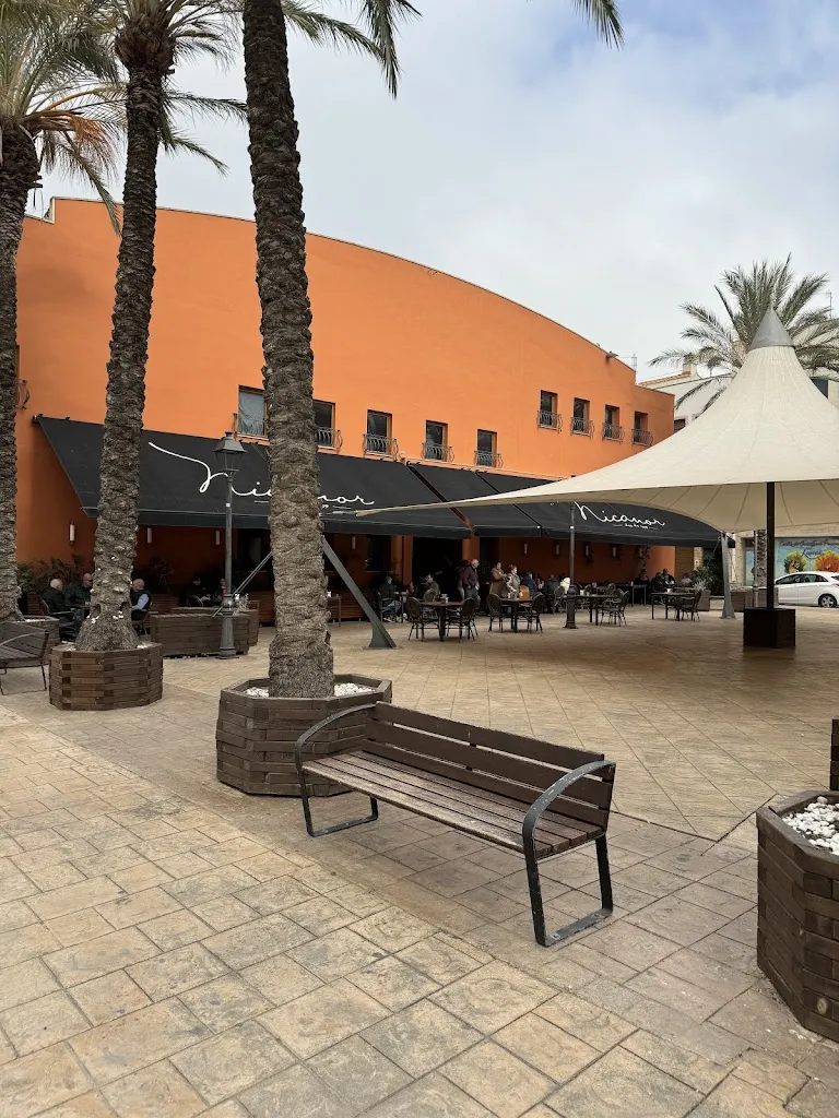 Andreas Bayer_Cafeteria Nicanor_Deltebre_recensione