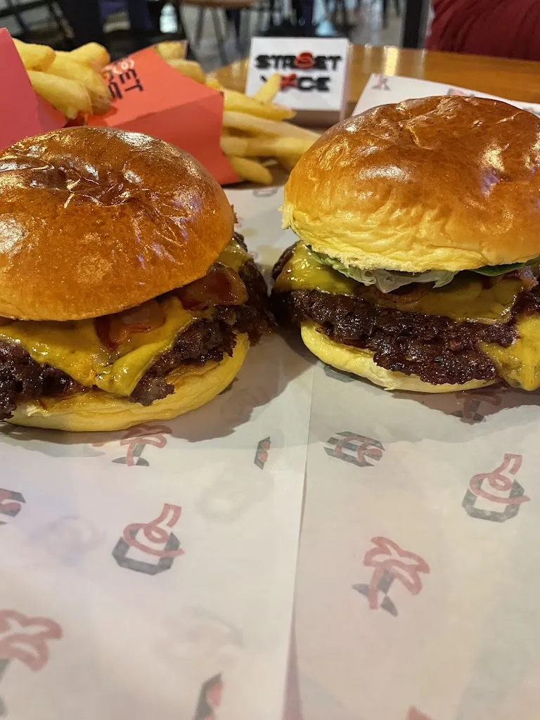 LAURA GARCÍA_Street Vice_Ejido El_review