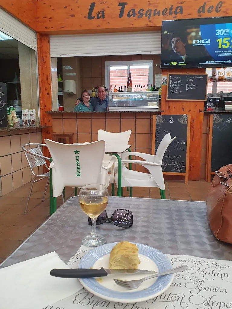 Jeanette Huisman_La Tasqueta del mercat La Cava_Deltebre_review