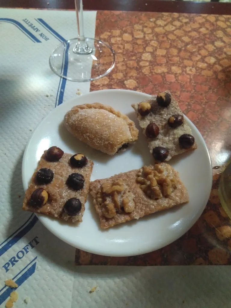 Menu_Restaurant i Hostal Can Rius_Fatarella_image_6