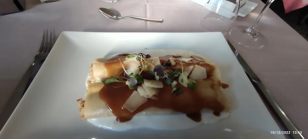 Restaurant i Hostal Can Rius_Fatarella_slider_image_2