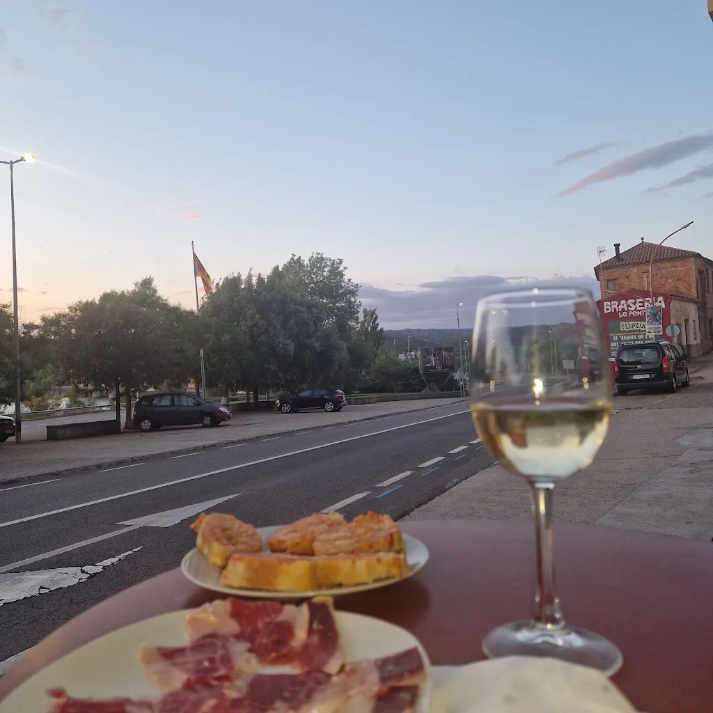 Menu_BAR RESTAUNRANT CONTINENTAL_Flix_image_4