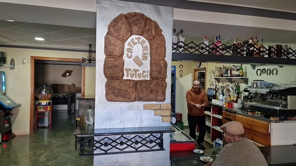 Peter Scargill_Cafeteria Tútugi_Galera_review