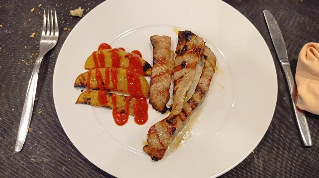 Bar Restaurant Oniria_Gandesa_slider_image_3