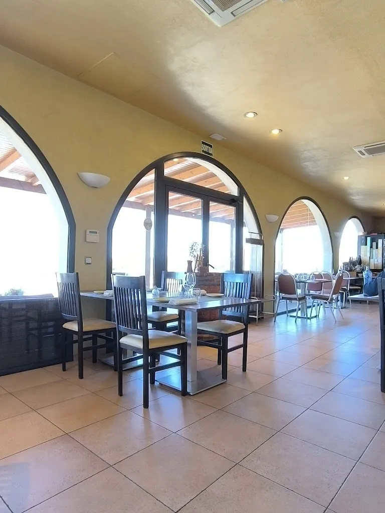 Restaurant Amics_Gratallops_slider_image_3