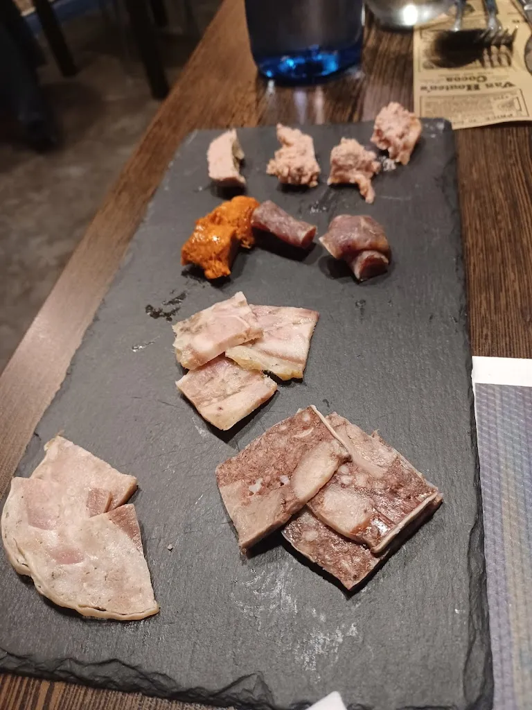 Ivan Muñoz rosado_La Boca del Llop. WINE BAR_Gratallops_review