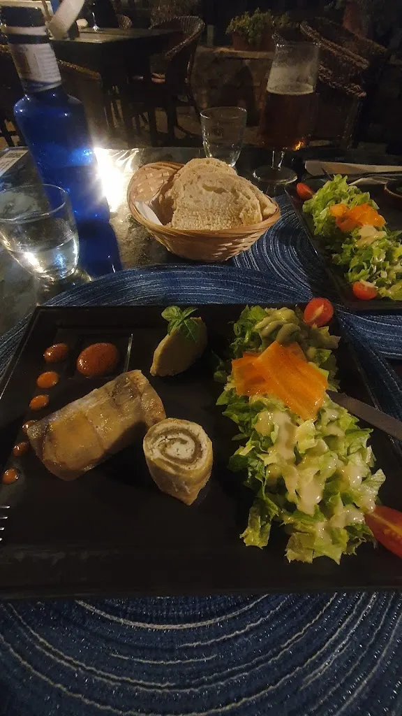 Lavinia B_Restaurant La Petite Iglesia_Figuera_review