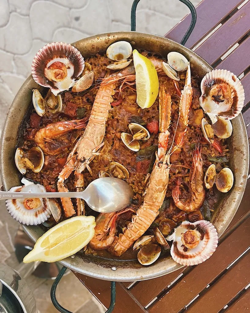 Chloe Clifford_Restaurant L'Arcada Cala Figuera_Figuera_review