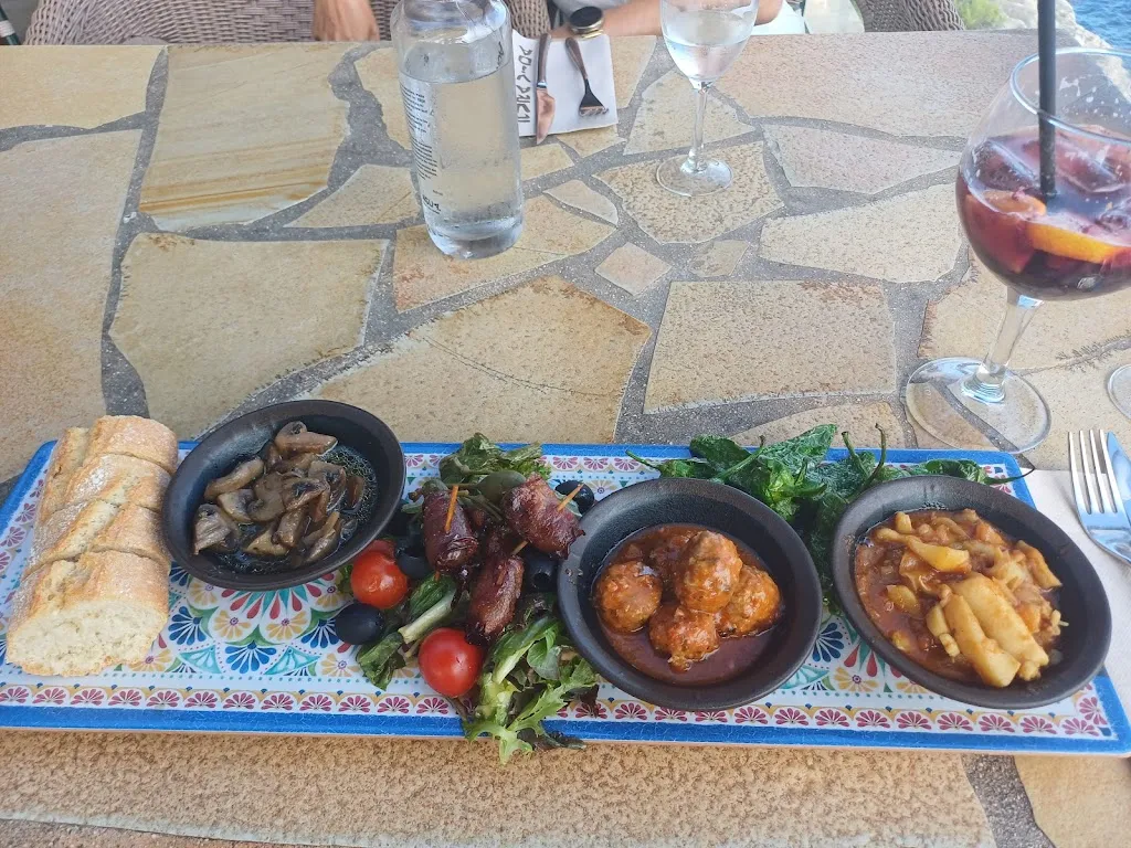 Anja Becker_Restaurante Pura Vida Mallorca_Figuera_recensione