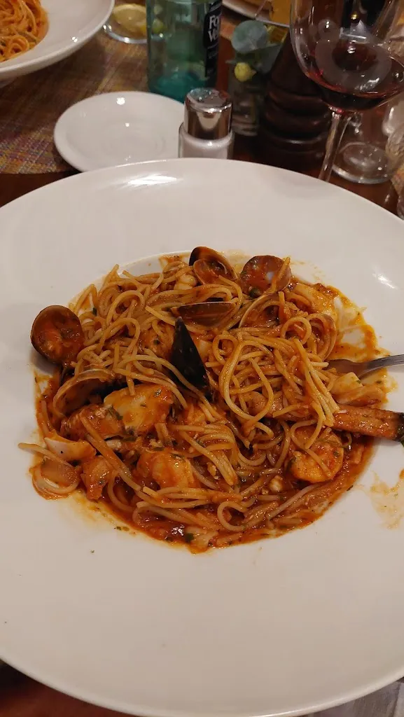 Edward Haigh_Restaurante Pizzería Es Port_Figuera_recensione