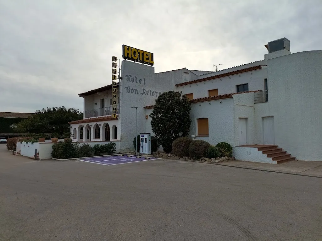 Billy Burke_Hotel Restaurant Bon Retorn_Figuera_review