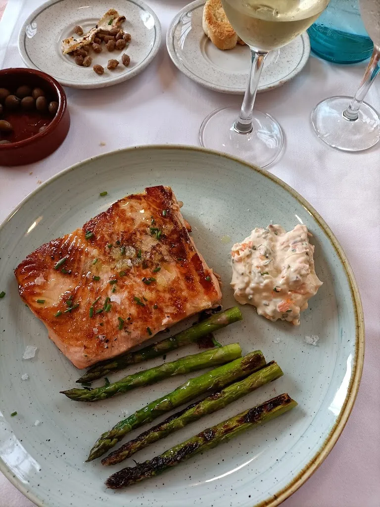 Menu_Restaurant Mestral_Guiamets_image_7