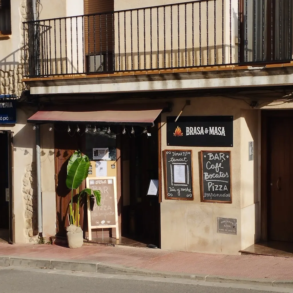 Brasa y Masa restaurant in Horta de Sant Joan
