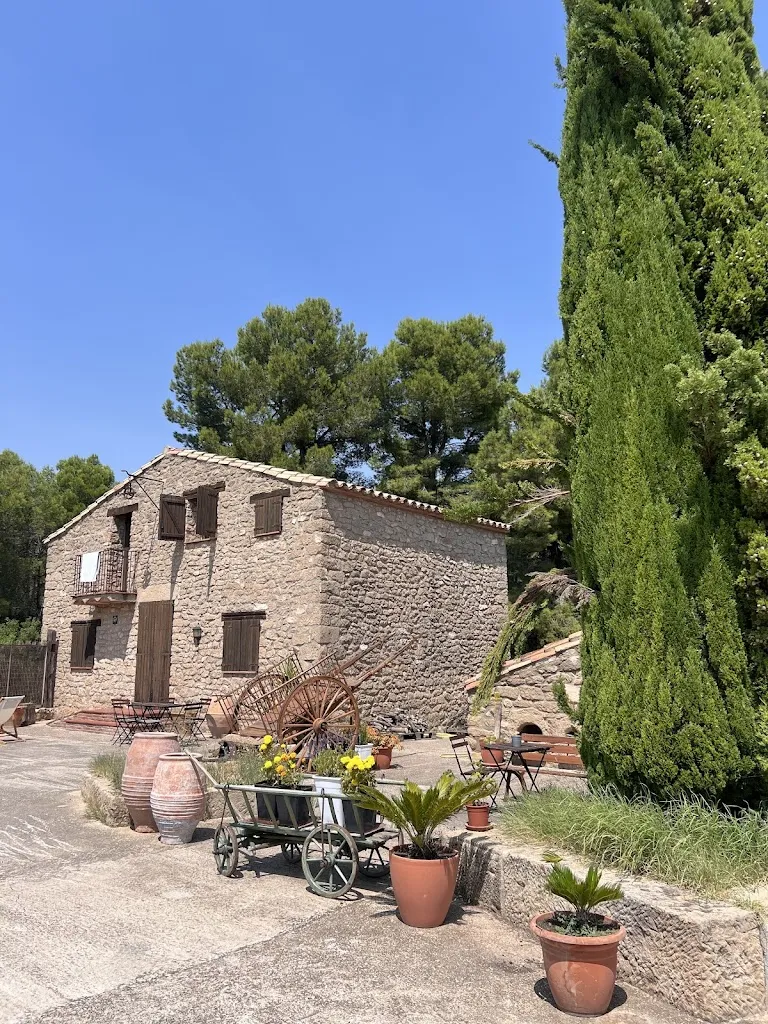 Stephany Quintero Sánchez_Mas del Cigarrer_Horta de Sant Joan_review